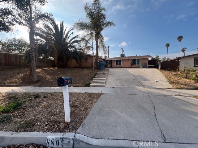 8895 Marlene Street, Riverside, California 92503, 3 Bedrooms Bedrooms, ,2 BathroomsBathrooms,Single Family Residence,For Sale,Marlene,CV25022677