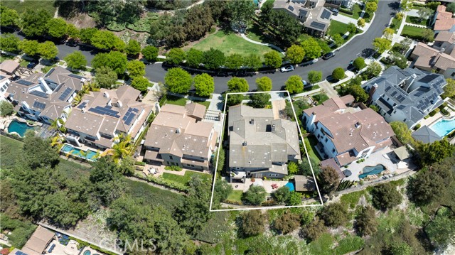 15 Pisano Street, Ladera Ranch CA: https://media.crmls.org/medias/f5b0ad04-0413-470c-b6e4-a67e421abb97.jpg