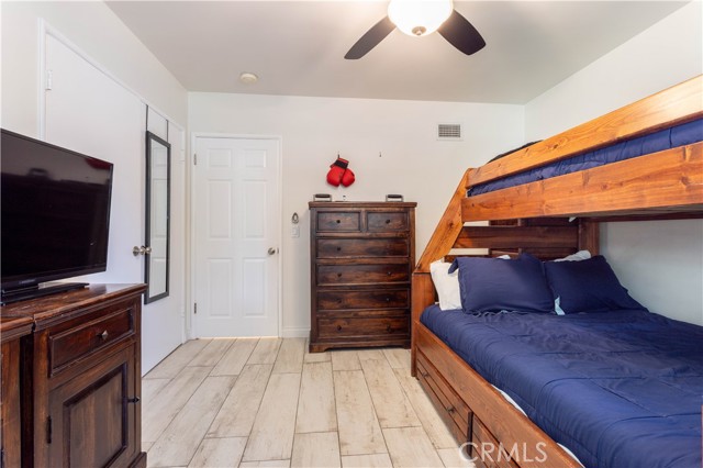 Detail Gallery Image 26 of 46 For 19308 Lemarsh St, Northridge,  CA 91324 - 4 Beds | 3 Baths