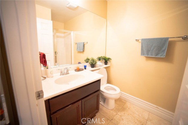Detail Gallery Image 10 of 14 For 13539 Laurel Ct, Corona,  CA 92880 - 5 Beds | 3/1 Baths