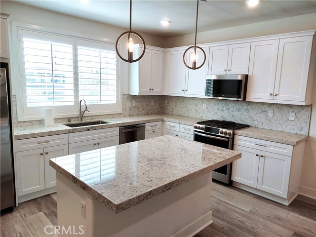 Detail Gallery Image 3 of 30 For 18289 Iris Ln, Yorba Linda,  CA 92886 - 3 Beds | 3/1 Baths