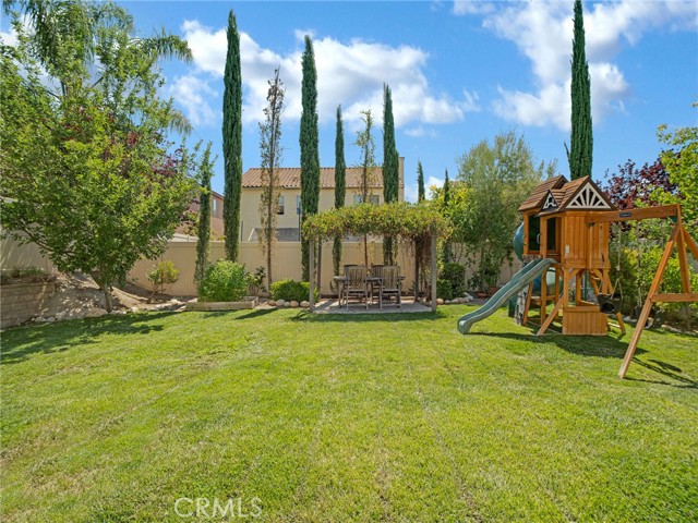 Detail Gallery Image 26 of 38 For 27027 Mountain Willow Ln, Canyon Country,  CA 91387 - 3 Beds | 2/1 Baths