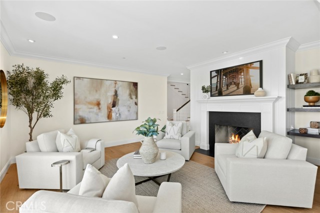 Detail Gallery Image 21 of 55 For 2307 Arbutus St, Newport Beach,  CA 92660 - 6 Beds | 6/1 Baths