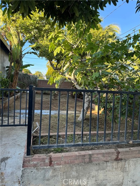 Detail Gallery Image 17 of 17 For 529 531 Sydney Dr, East Los Angeles,  CA 90022 - 5 Beds | 2 Baths