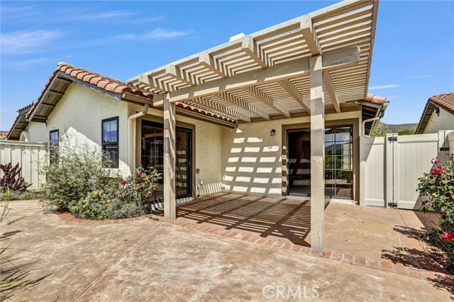 Detail Gallery Image 5 of 6 For 748 Wind Willow Way, Simi Valley,  CA 93065 - 2 Beds | 2 Baths