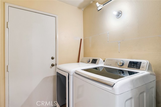 Detail Gallery Image 11 of 17 For 6732 Plum Way, Rancho Cucamonga,  CA 91739 - 3 Beds | 2 Baths