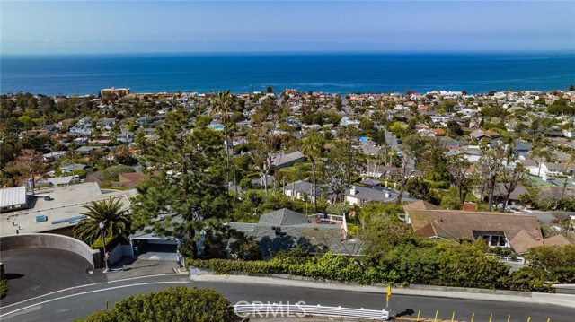 Front Image Thumbnail for CRSR26029032