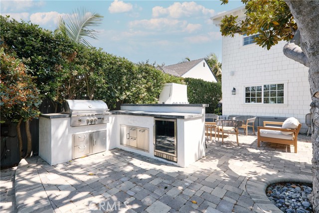 Detail Gallery Image 31 of 43 For 6443 W 81st St, Los Angeles,  CA 90045 - 4 Beds | 4 Baths
