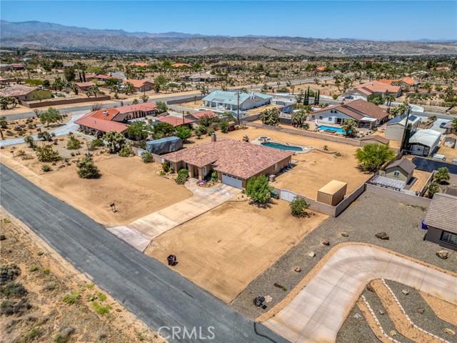 Detail Gallery Image 7 of 74 For 58598 Santa Maria Dr, Yucca Valley,  CA 92284 - 4 Beds | 3 Baths