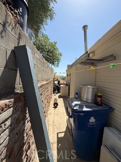 3374 Griffin Avenue, Los Angeles CA: https://media.crmls.org/medias/f5b43686-904d-47ad-ac03-90e8e3162957.jpg
