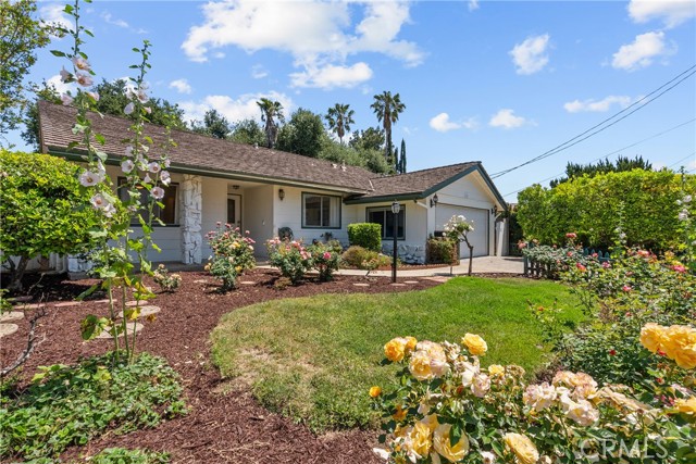 6644 Bianca Avenue, Van Nuys CA: https://media.crmls.org/medias/f5b4565f-3c84-4f3c-b3a5-30e90f6b1066.jpg