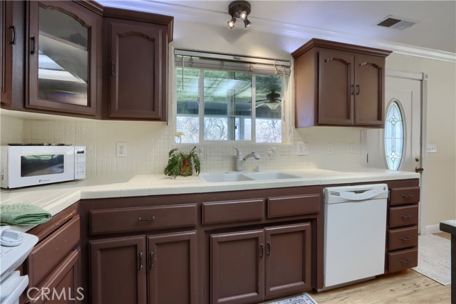 Detail Gallery Image 46 of 75 For 4421 Scrubby Oak, Mariposa,  CA 95338 - 6 Beds | 4/2 Baths