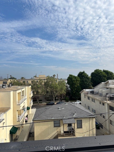 Detail Gallery Image 17 of 18 For 14553 Benefit St, Sherman Oaks,  CA 91403 - 3 Beds | 3/1 Baths