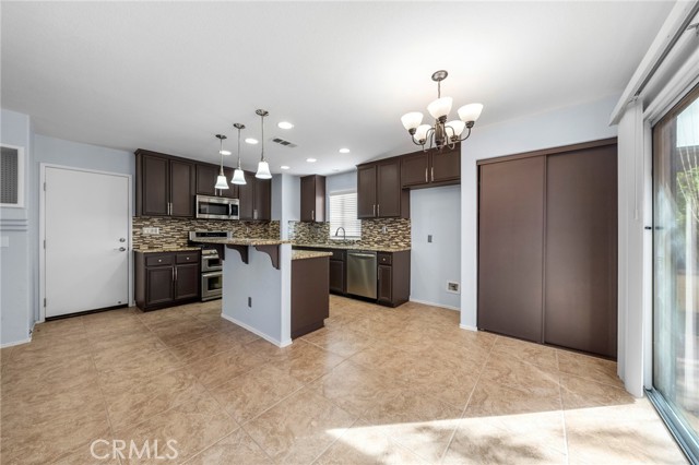 Detail Gallery Image 8 of 32 For 23405 Cheyenne Canyon Dr, Menifee,  CA 92587 - 4 Beds | 3 Baths