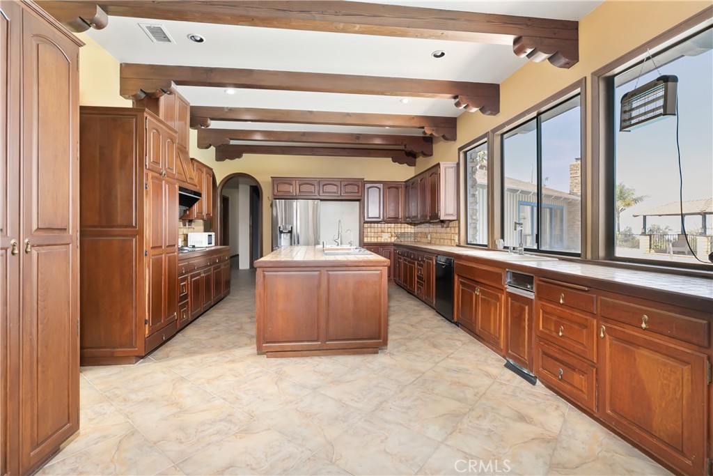 MLS #AR25078656 image #7