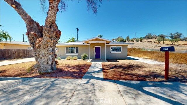 18271 Treleven Avenue, Lake Elsinore CA: https://media.crmls.org/medias/f5b7873a-7a1f-4de9-880a-555c1d9be79e.jpg