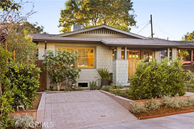 215 Branch Street, Los Angeles CA: https://media.crmls.org/medias/f5b8fa14-95f2-4492-b183-92784cb749f6.jpg