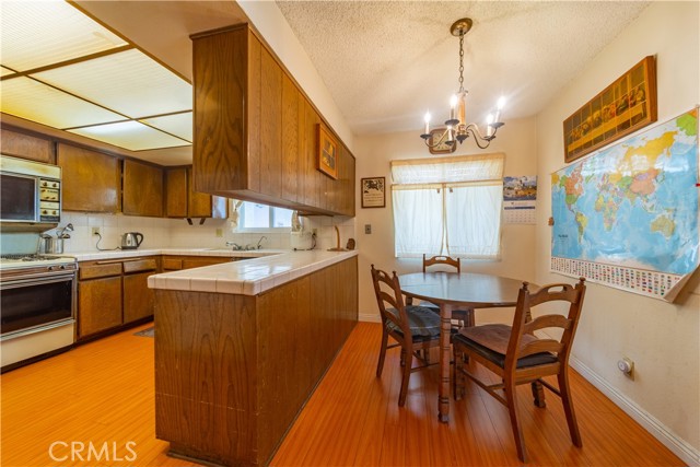 Detail Gallery Image 16 of 33 For 1344 5th St #16,  Glendale,  CA 91201 - 3 Beds | 2 Baths
