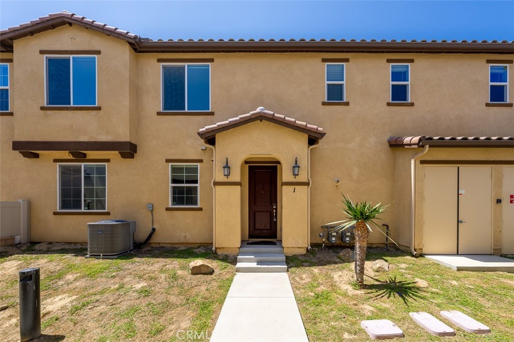 1708 Presidio Place #1