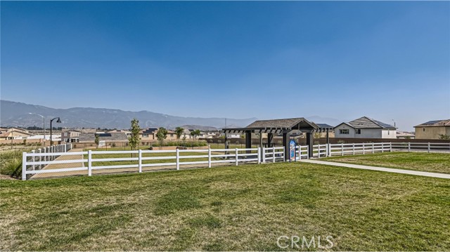 Detail Gallery Image 23 of 24 For 2768 Lake Mendoza St, Rialto,  CA 92377 - 4 Beds | 3 Baths