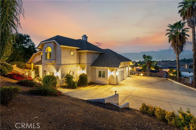 Detail Gallery Image 3 of 69 For 613 E Sunset Dr, Redlands,  CA 92373 - 6 Beds | 6 Baths