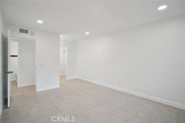 Detail Gallery Image 17 of 39 For 1044 Cabrillo Park Dr #B,  Santa Ana,  CA 92701 - 2 Beds | 1 Baths