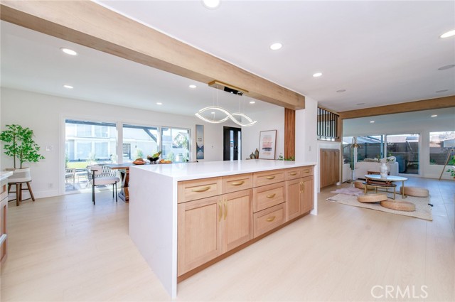 22733 Islamare, Lake Forest CA: https://media.crmls.org/medias/f5bbf764-048e-4627-bfba-6d07c197dfe0.jpg