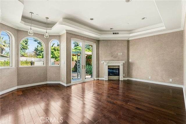 Detail Gallery Image 10 of 66 For 406 N Fairview, Burbank,  CA 91505 - 5 Beds | 4/1 Baths