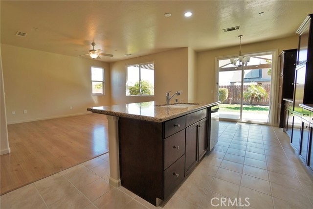 Detail Gallery Image 21 of 57 For 3000 Sunnyside Ct, Visalia,  CA 93292 - 3 Beds | 2 Baths