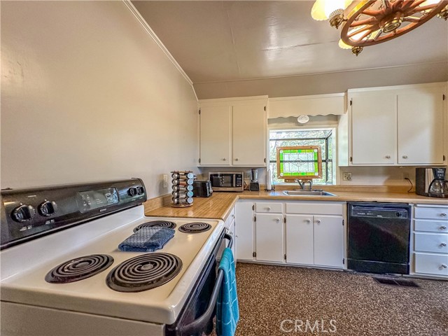 Detail Gallery Image 32 of 57 For 39451 E Idylwild, Bass Lake,  CA 93604 - 3 Beds | 2 Baths