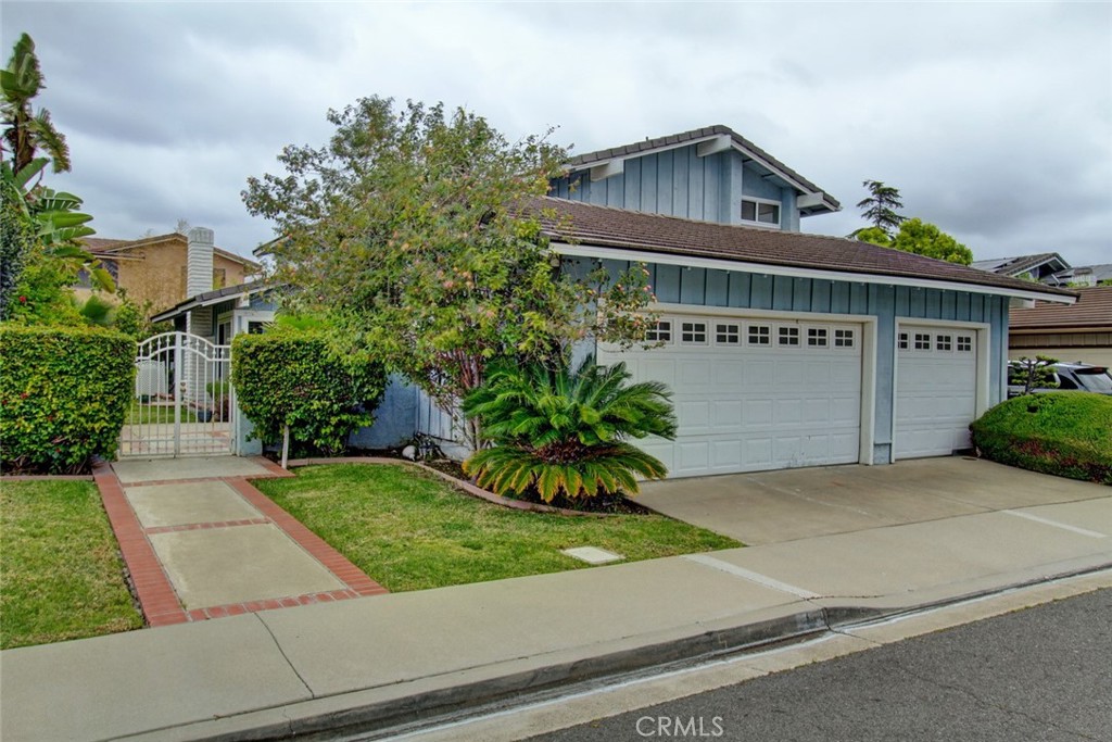 MLS #OC25241006 image #8