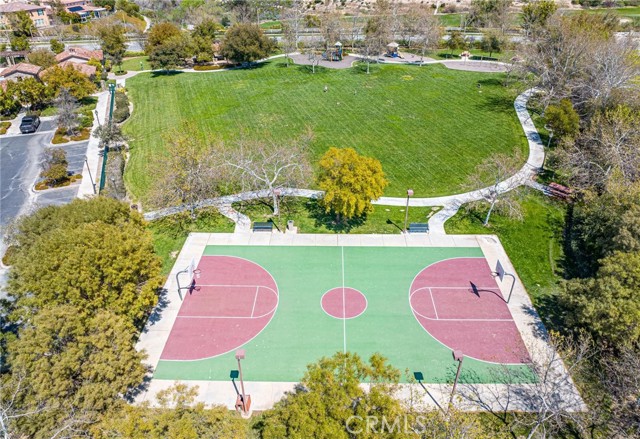 26941 Redwood Bluff Lane, Valencia CA: https://media.crmls.org/medias/f5be1a9d-1e41-4962-96e7-e95a5836e993.jpg