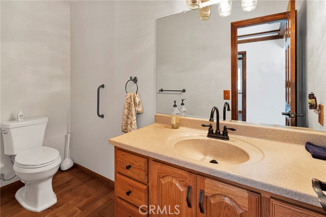 915 Trinity, Lake Arrowhead, CA 92352