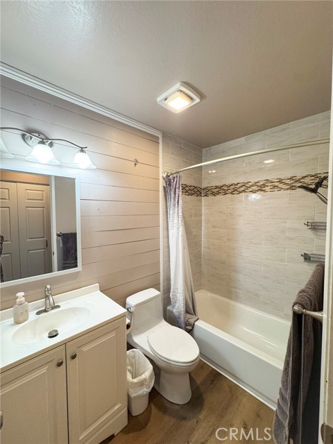 Detail Gallery Image 6 of 15 For 958 South Crossbow Lane #8,  Anaheim,  CA 92804 - 2 Beds | 2 Baths