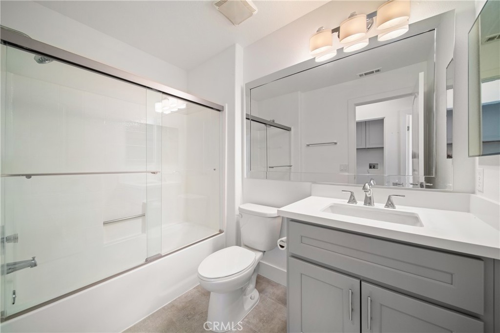 MLS #OC25160975 image #27