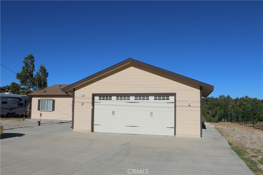 210 Dixie Lee Lane