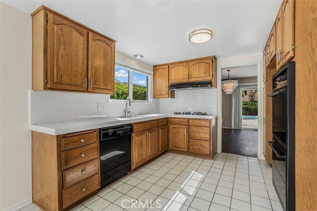Image 11 of 35 For 6304 Tamarind Street