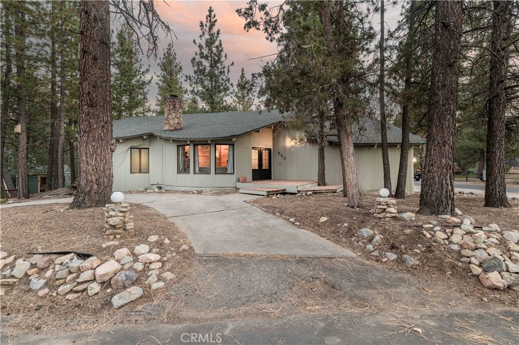 520 Pinewood Court