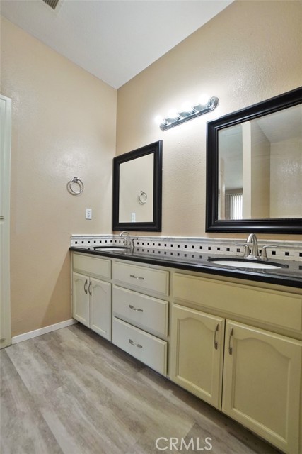 Detail Gallery Image 41 of 57 For 1133 Cousins Ct, Lemoore,  CA 93245 - 3 Beds | 2 Baths