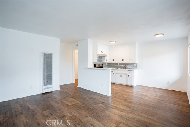 Detail Gallery Image 6 of 26 For 823 Lagoon, Wilmington,  CA 90744 - – Beds | – Baths