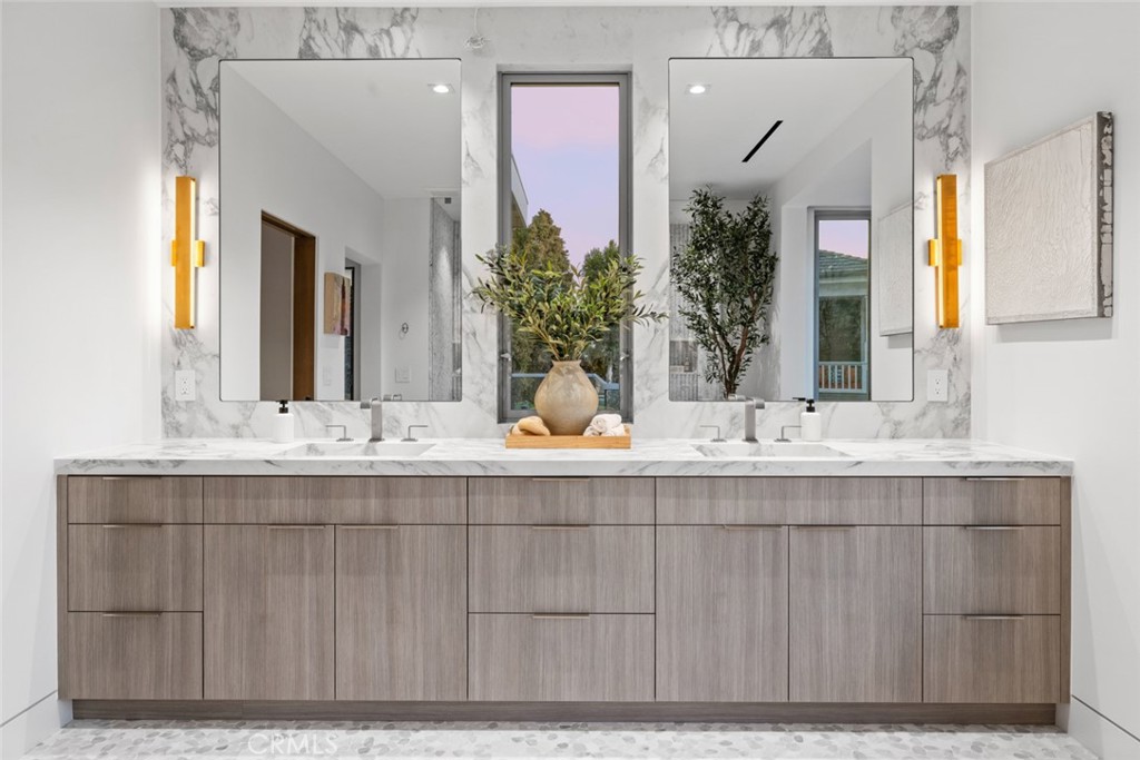 MLS #NP25233841 image #25