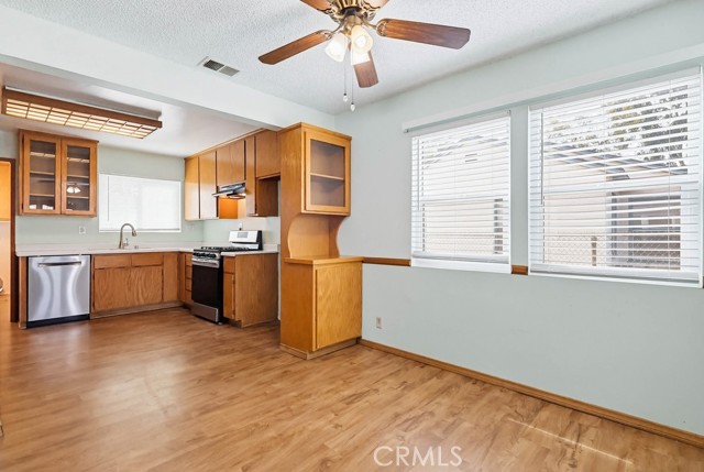 Image 12 of 75 For 5812 Graywood