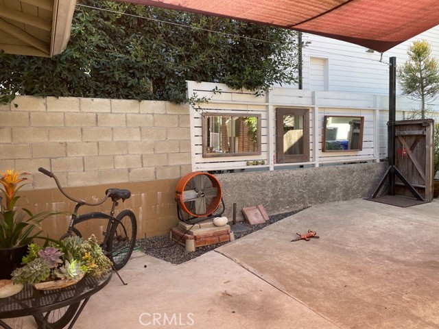 3608 Laurel Avenue, Manhattan Beach, California 90266, 2 Bedrooms Bedrooms, ,1 BathroomBathrooms,Residential,Sold,Laurel,SB21205339