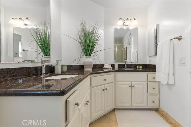 Detail Gallery Image 24 of 59 For 21419 Stanwell, Chatsworth,  CA 91311 - 5 Beds | 3 Baths