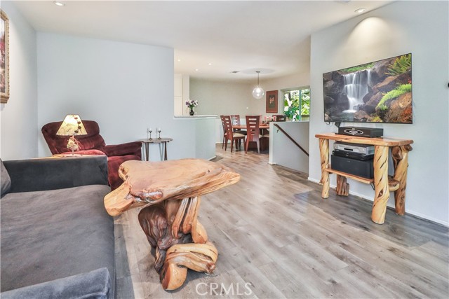 Detail Gallery Image 8 of 45 For 187 via Colinas, Westlake Village,  CA 91362 - 2 Beds | 2 Baths