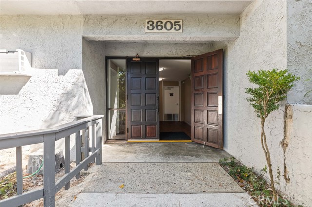 3605 W Hidden Ln, 303 photo 2