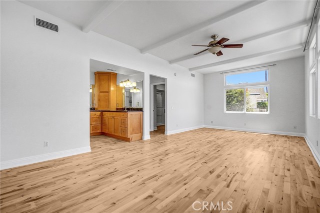 Detail Gallery Image 16 of 37 For 6 Canal Cir, Newport Beach,  CA 92663 - 4 Beds | 3 Baths