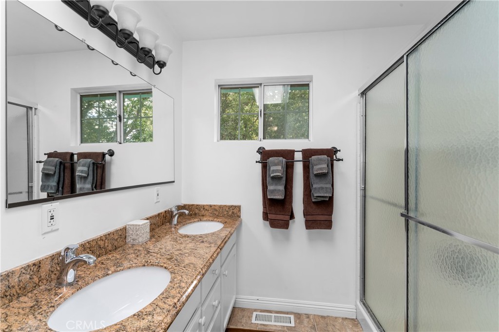 MLS #IG25237915 image #24