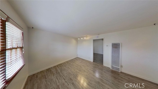 519 Poppy Avenue, Corona del Mar CA: https://media.crmls.org/medias/f5c71911-06f5-45b6-af1c-ab804dfa7f7f.jpg