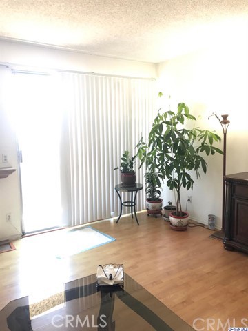 1 Bed Home for Sale in Van Nuys, California
